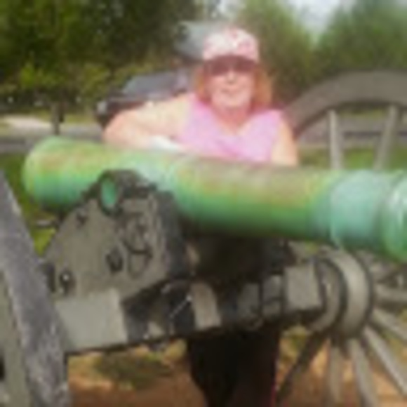 Meet your Posher, Renee - Picture 1 of 1